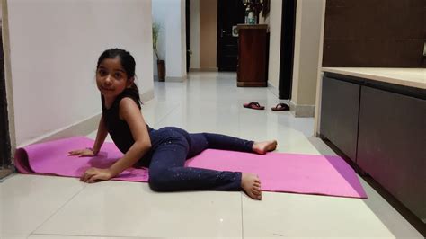 Froggy Yoga Pose for Beginners.Nevaeh Kapoor Tutorial Frog pose (Mandukasana) - YouTube