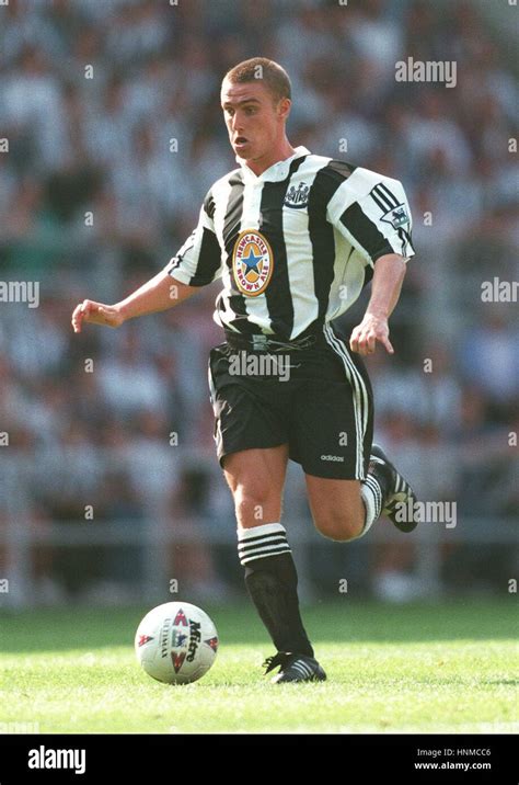 LEE CLARK NEWCASTLE UNITED FC 24 August 1995 Stock Photo - Alamy