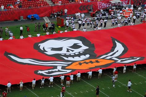 TampaBayBuccaneersvs.HoustonTexans-0030 | Massive Bucs flag … | Flickr