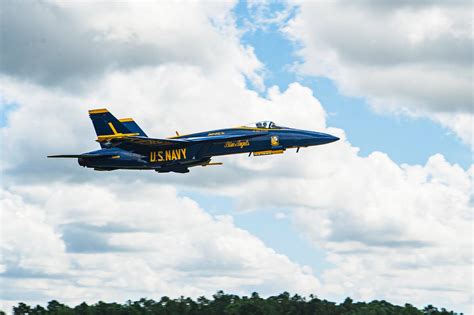 Blue Angels: recebe primeiro F/A-18E Super Hornet - Força Aérea
