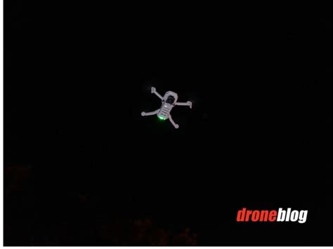 Can You Fly the DJI Mini 2 SE at Night? (Explained for Beginners ...