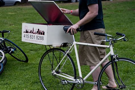 bike pizza delivery in the park | kate mccarthy | Flickr