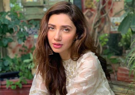 Mahira Khan Age Height Weight Husband Wiki » Biography 2024