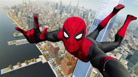 FLYING WITH THE NEW SPIDER-MAN FAR FROM HOME SUIT - YouTube