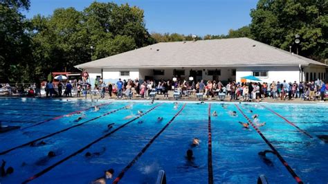 Town takes plunge? $850K eyed for purchase of struggling rec, pool ...