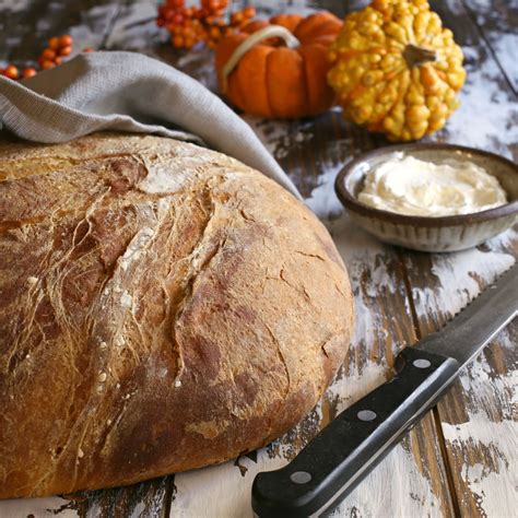 Hungry Couple: Pumpkin Boule Bread