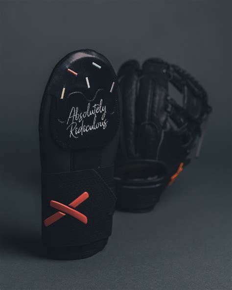 blackout ice cream sliding mitt | Absolutely Ridiculous innovation for Athletes | Reviews on ...