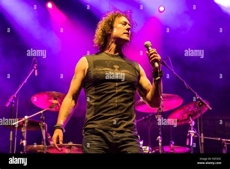 Nazareth band hi-res stock photography and images - Alamy