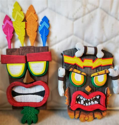 Aku Aku wood tiki mask Crash bandicoot | Etsy