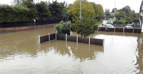 Most at-risk areas in Nottinghamshire as major incident declared with over 60 flood warnings ...