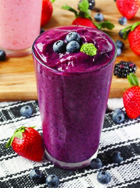 Berry Power Smoothie for Inflammation Paleo Breakfast Smoothie, Paleo Smoothie, Protein ...