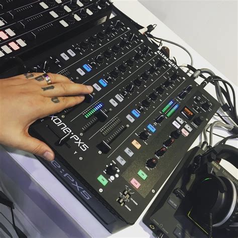 Allen & Heath XONE:PX5 - Performance FX DJ Mixer