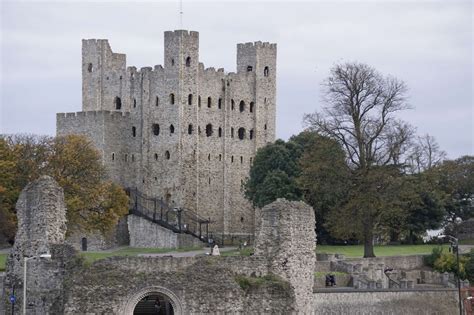 Rochester Castle (Rochester) - Visitor Information & Reviews