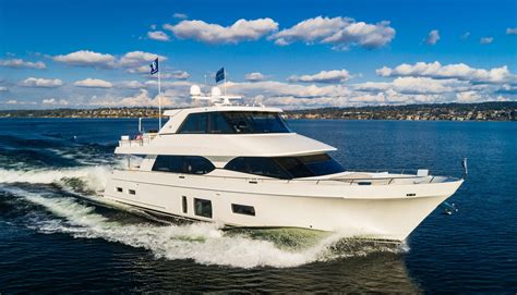 2019 Ocean Alexander Motor yacht skylounge Motore Barca in vendita ...