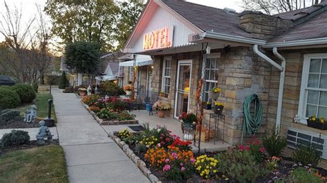 Carolina Country Inn - UPDATED 2017 Prices & Motel Reviews (Burnsville ...