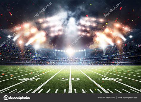 Estadio de fútbol americano, representación 3d: fotografía de stock ...