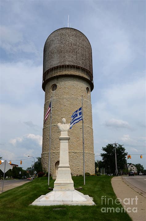 Ypsilanti water tower Photograph by Susan Montgomery