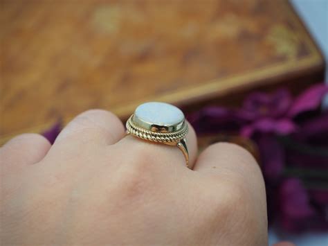 Vintage 9ct Gold Opal Solitaire Ring, Size L or 6