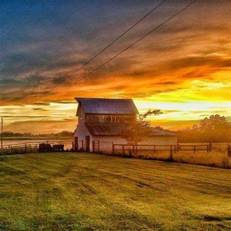 Pin by Gina Lance on old Barns | Farm photography, Scenic, Sunrise