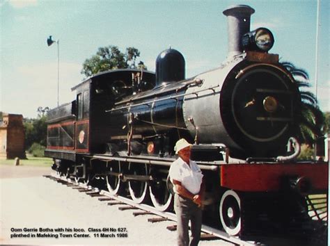 old STEAM LOCOMOTIVES in South Africa: Mafikeng Museum: SAR Class 6H Steam Locomotive