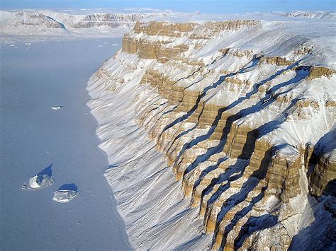 NASA's Operation IceBridge Photographs Greenland's NW Coast | CRYOPOLITICS