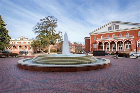 ECU, Regional Community Colleges Sign 'Co-Admission Agreement' | Public Radio East