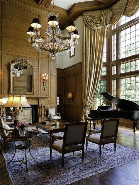 Old World, Gothic, and Victorian Interior Design: Victorian Gothic style interior