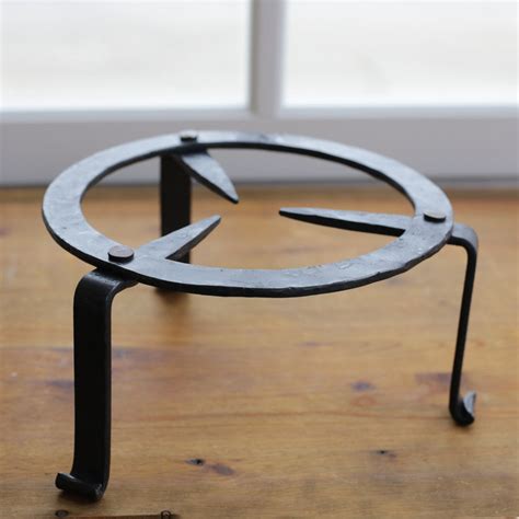 Round Iron Trivet – Townsends