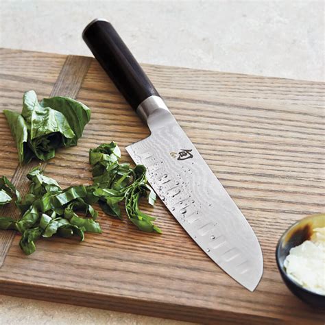 Shun Classic Santoku Knife Review: 7 inch