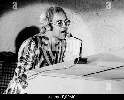 elton john, 70s Stock Photo - Alamy