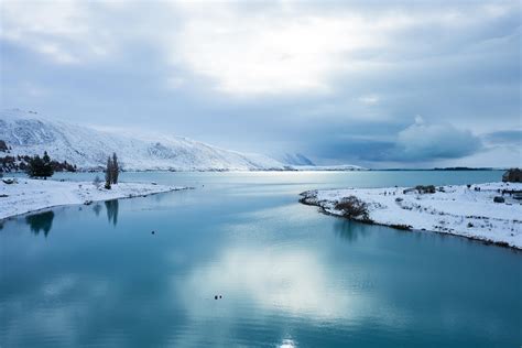 This Year's First Snows Over Lake Tekapo, New Zealand [7952x5304][OC ...