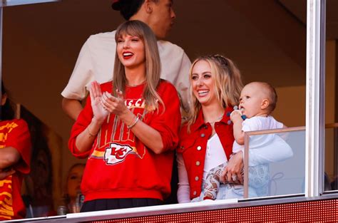 Taylor Swift-Inspired Menu Items to Be Sold at Chiefs-Bills Playoff ...