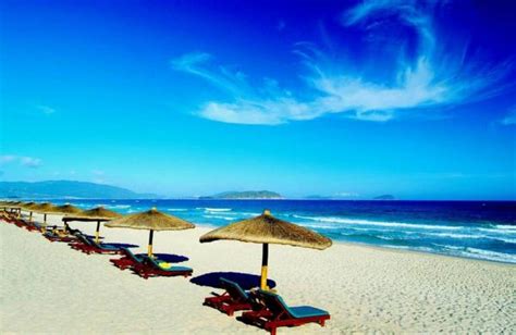 Sanya Beach, Best Honeymoon Destinations in China - Easy Tour China