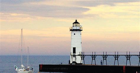 West Michigan Weekly: Featured Lighthouse #9- Manistee North Pier Head