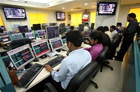 NSEL appoints panel to oversee payouts, to clear dues of small investors first-Investing News ...