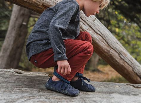 7 Best Barefoot Shoes for Kids (Great for Exploring the Outdoors)