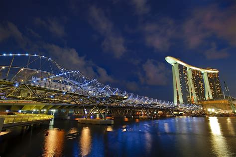 The Helix Bridge – Singapore – World for Travel