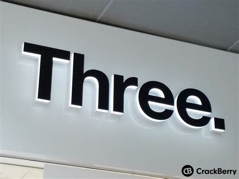 Three UK makes 0800 numbers free on new SIM-only plans | CrackBerry