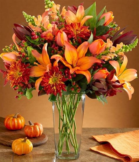 October 7,2017 | Fall floral arrangements, Thanksgiving floral arrangements, Fall flower ...