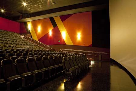 Regal Thornton Place Stadium 14 & IMAX In Seattle, Washington | Unique Venues