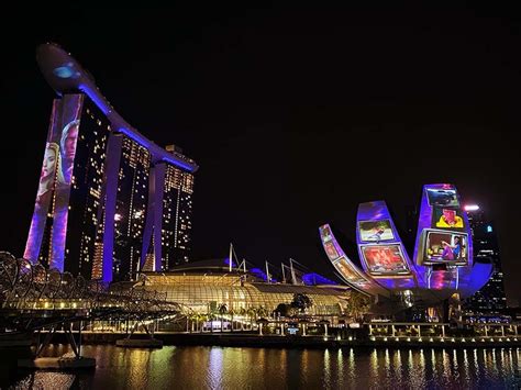 DISNEY+ CELEBRATES LAUNCH IN SINGAPORE WITH LARGEST MULTIMEDIA PROJECTION MAPPING SHOW ...