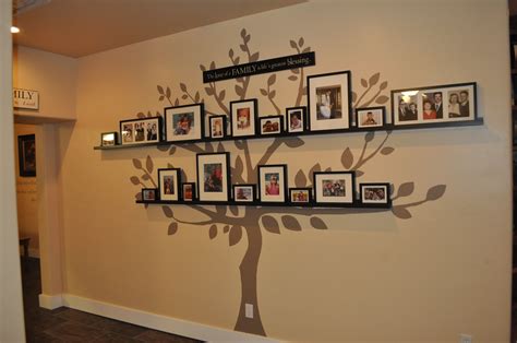 10+ Family Tree Wall Decor Ideas – HOMYRACKS