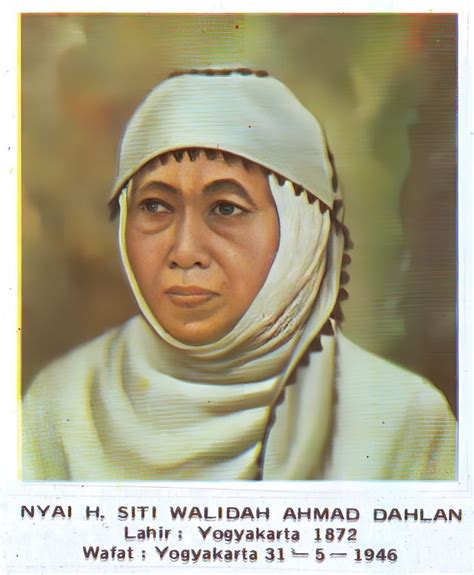 Nyai H. Siti Walidah Ahmad Dahlan | Tokoh sejarah, Penyimpanan foto, Sejarah