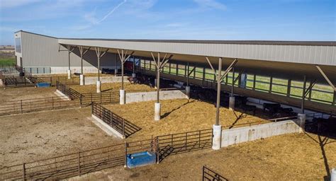 This livestock facility was built for Smith Cattle Co. of Estherville, IA Special Features ...