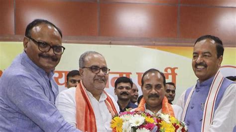 BJP celebrates OBC leader Dara Singh Chauhan’s ‘ghar wapsi’ amid buzz ...