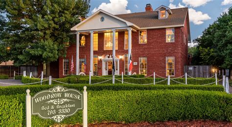 Woodrow House Bed & Breakfast | Lubbock Lodging across from Texas Tech University