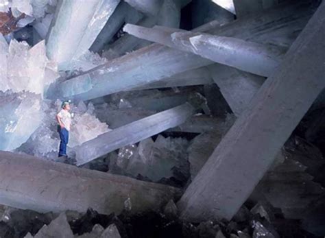 Mexico's Giant Crystal Cave Comes to Light