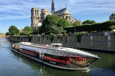 Paris Seine River Lunch Cruise By Compagnie Des Bateaux Mouches: Triphobo