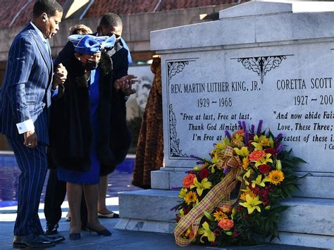 Martin Luther King Jr.'s Family Lays Wreath on His Tomb