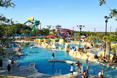 8 Best Water Parks in San Antonio, Texas (for 2021)